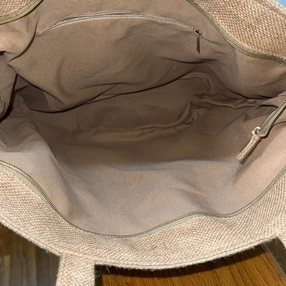 Island Beach Ready 🕶️Can’t believe I’m posting this! LV NWOT - Picture 9 of 11